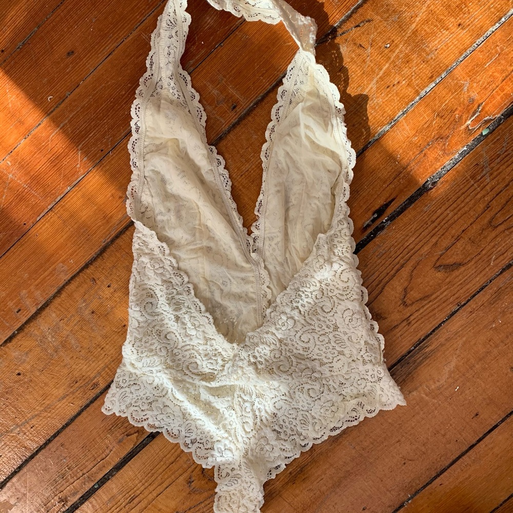 ivory lace bodysuit - Picture 2 of 4